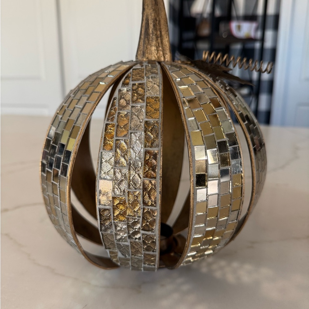 Mosaic Pumpkin Tealight Holder Decor in Gold